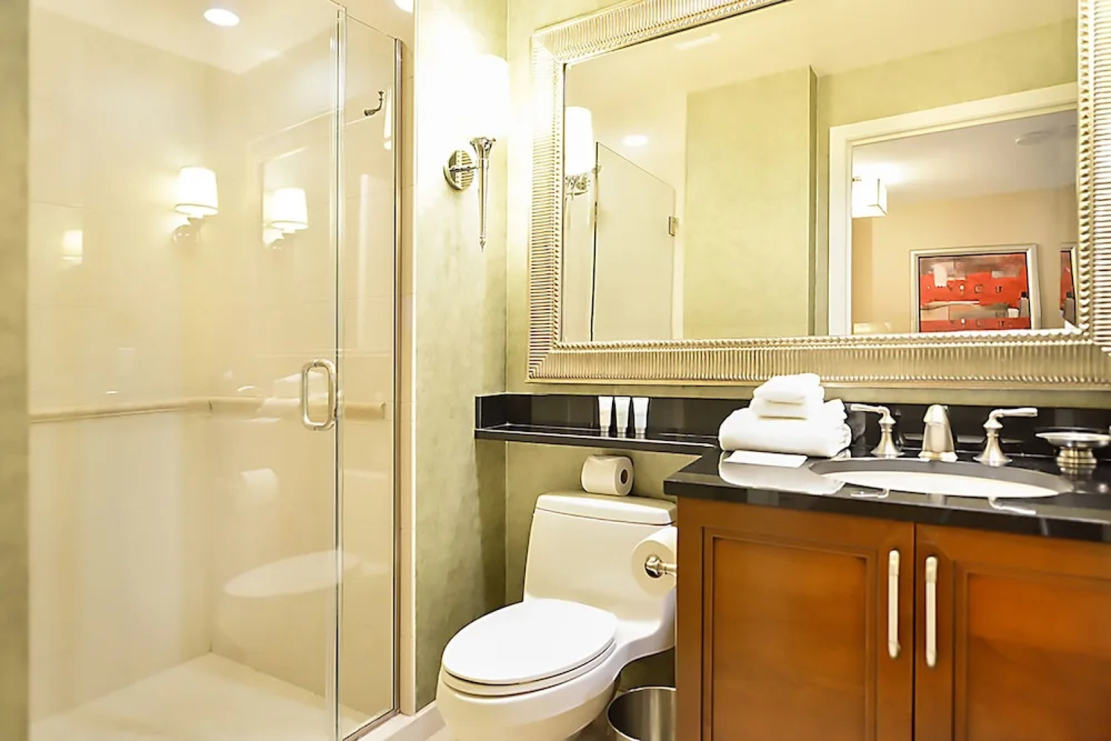 Signature Suites Collection