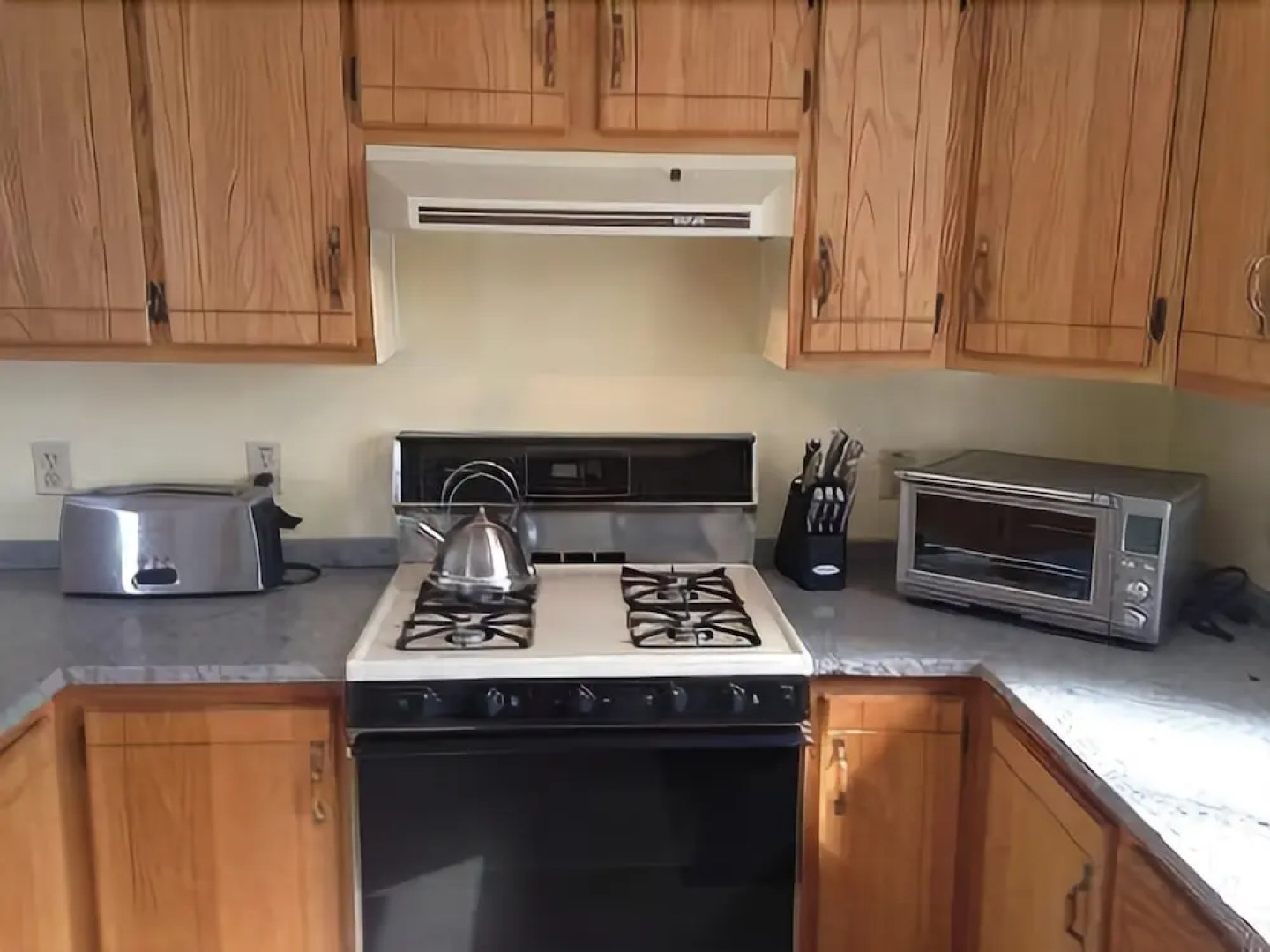 Lords Beach Cottage - Three Bedroom Home