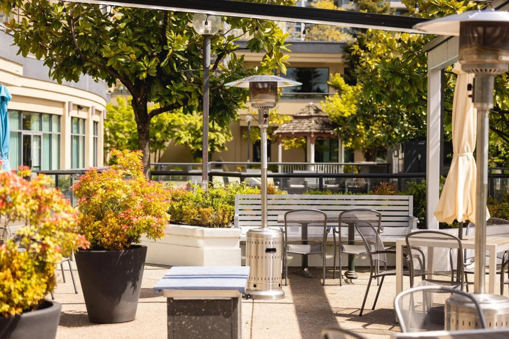 Executive Suites Hotel Metro Vancouver