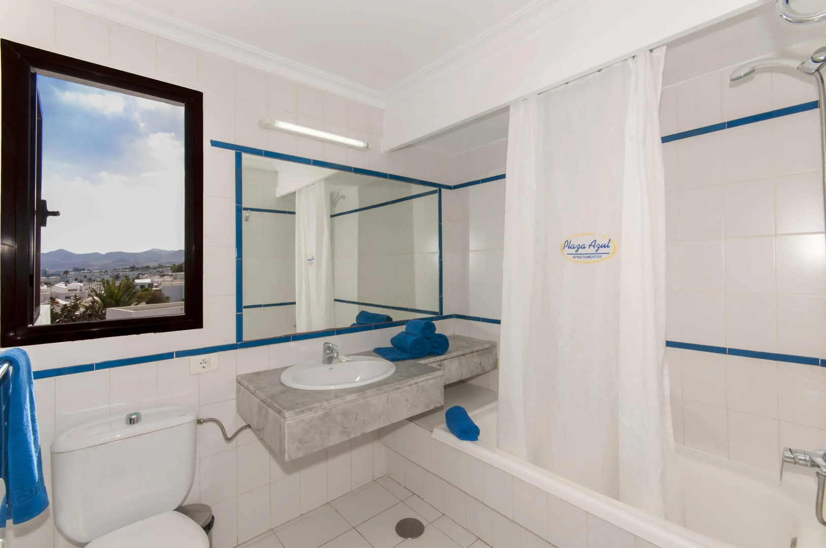 Apartamentos Plaza Azul