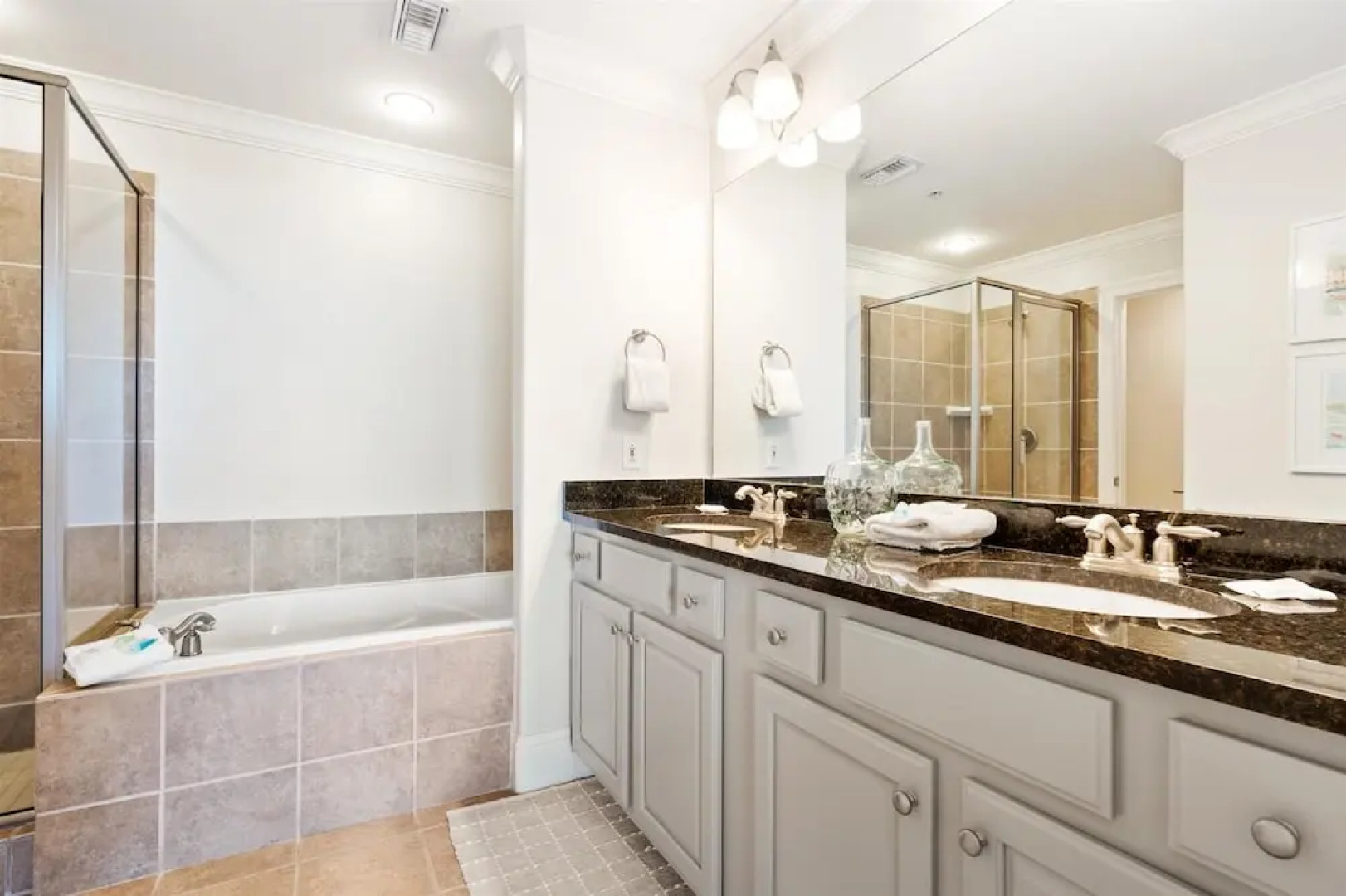 Beach Bum - Holiday Isle #407 3 Bedroom Condo by RedAwning