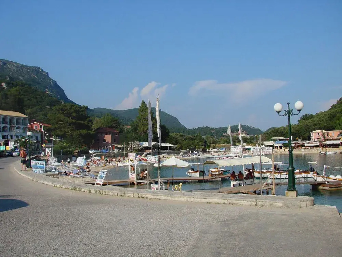 Zefiros Traditional Hotel