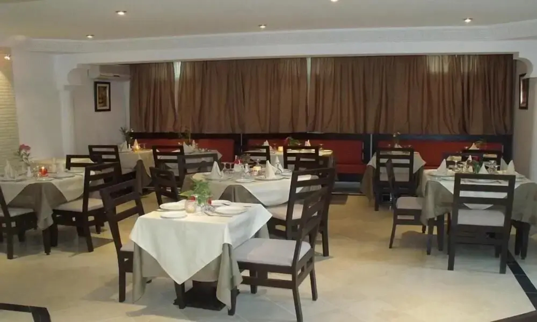 Appart Hotel Castilia Suites