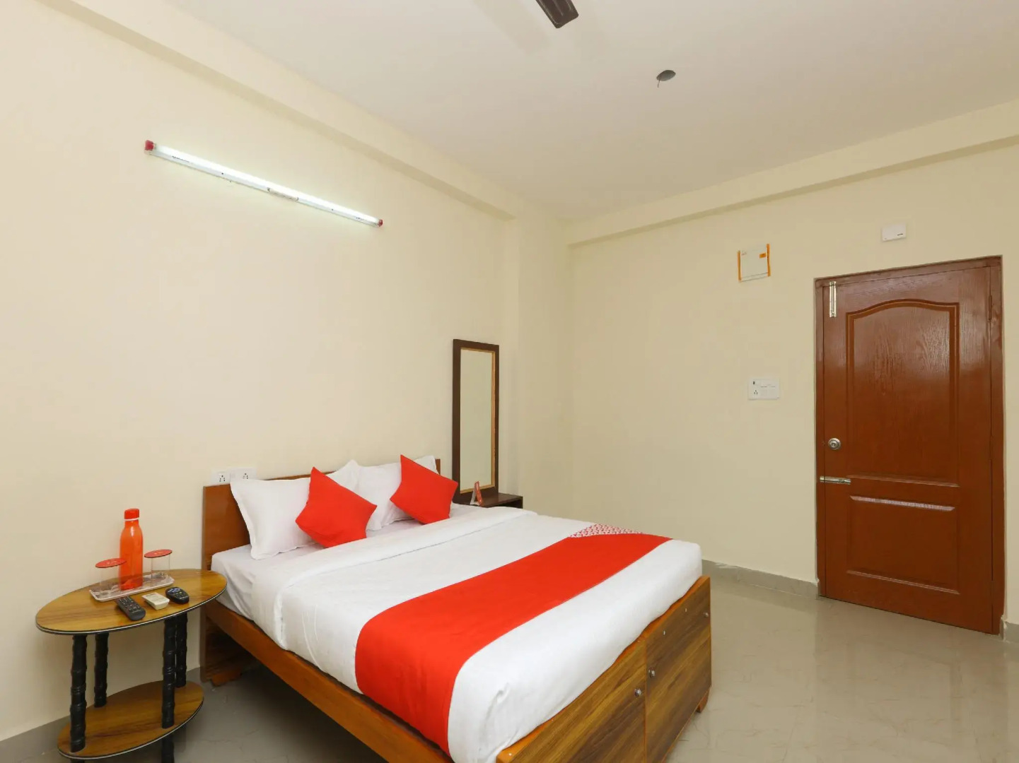 OYO 15197 Reddy's International