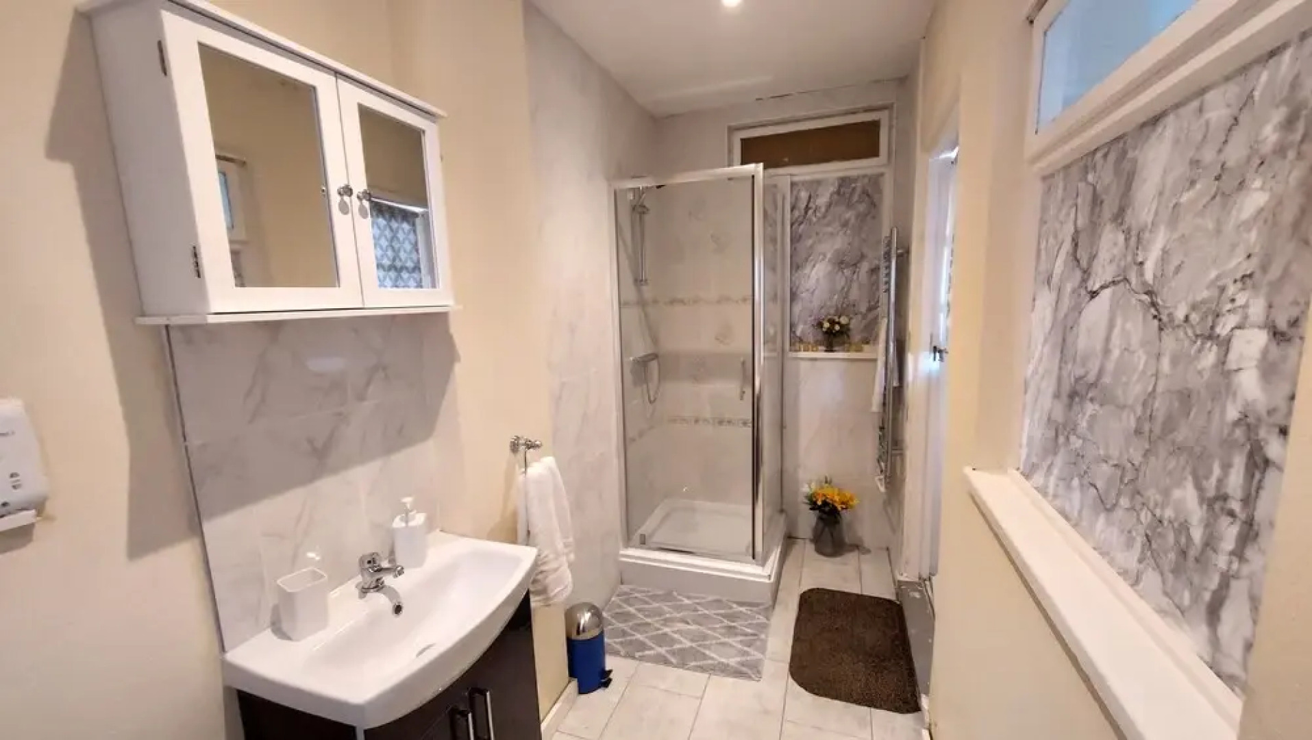 Ravensdale Villa- Ideal For Longer Stays in Kent