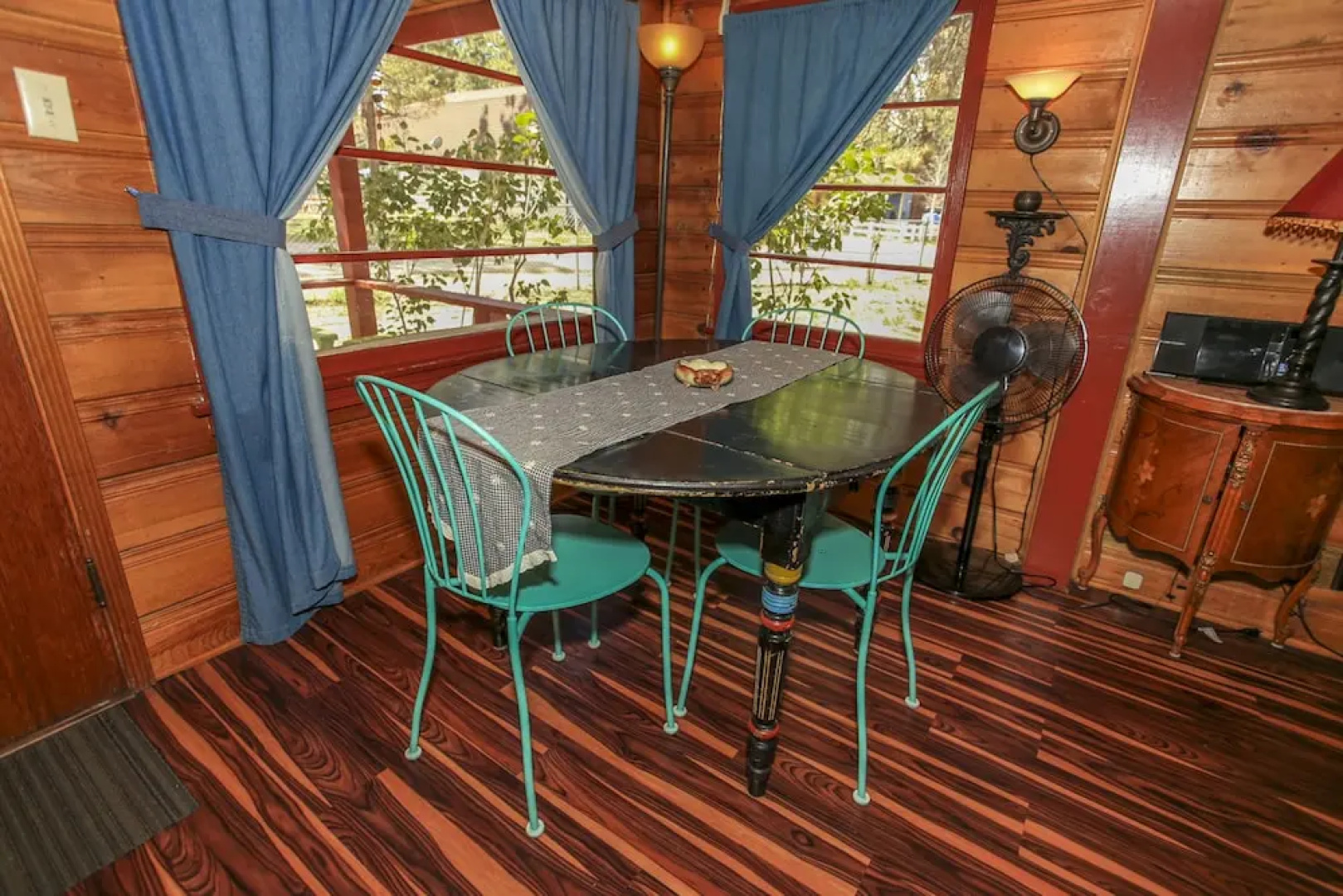 A Sweet Pine Cabin
