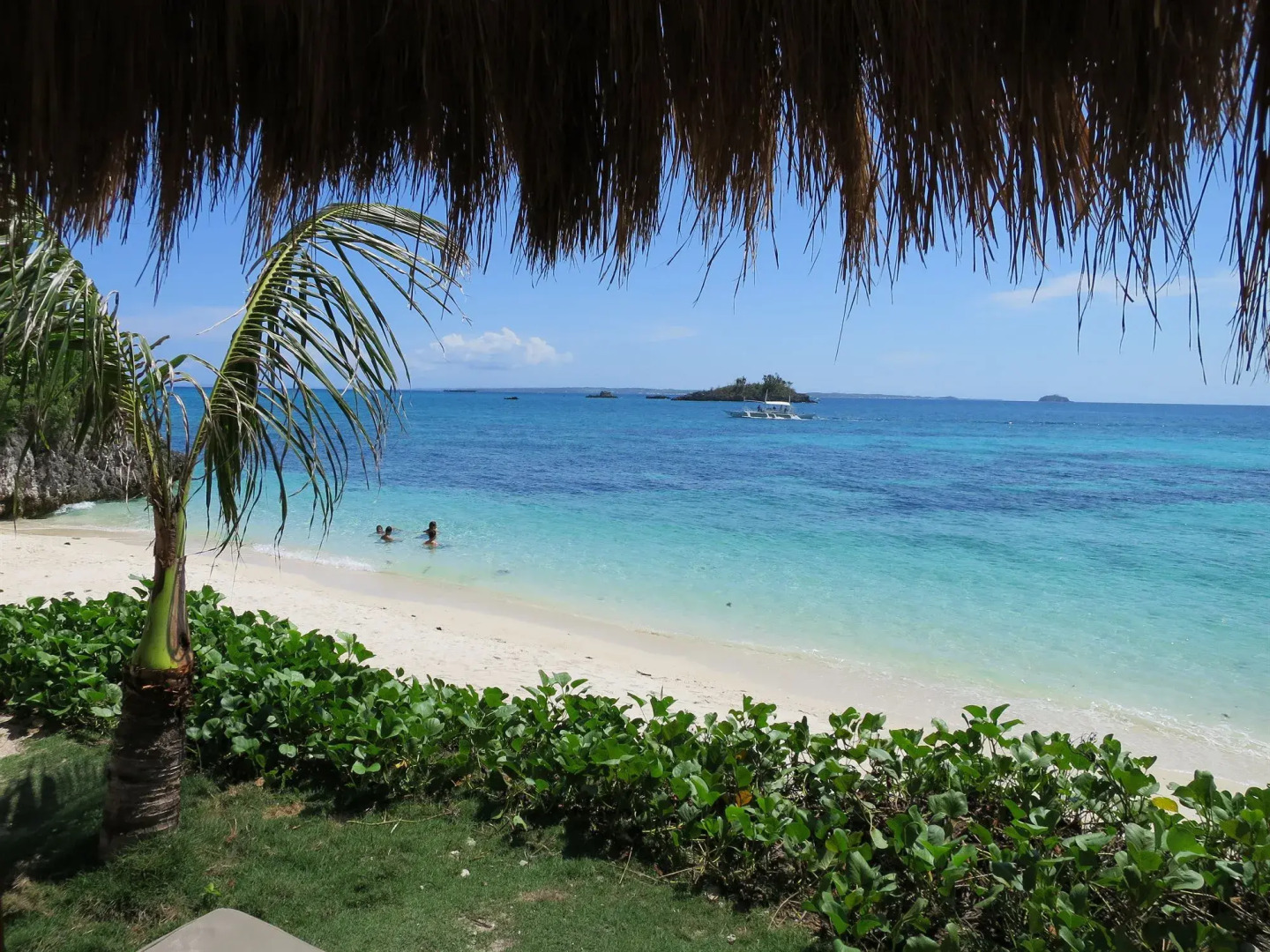 Tepanee Beach Resort