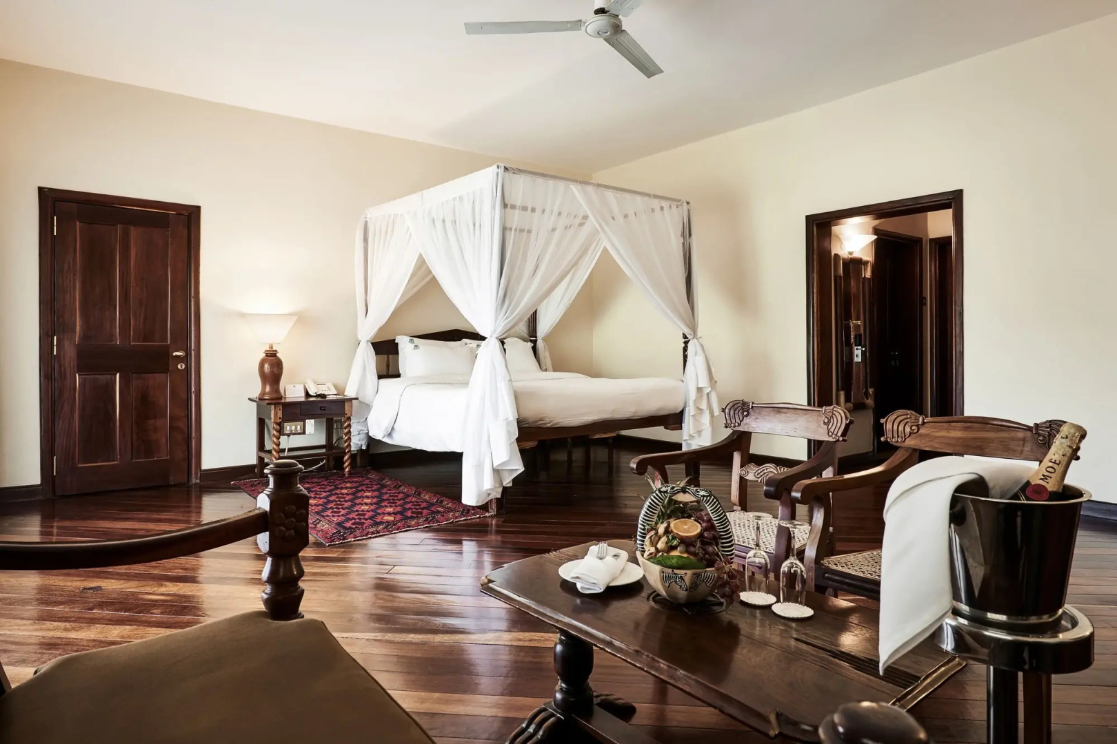 Safari Park Hotel And Casino