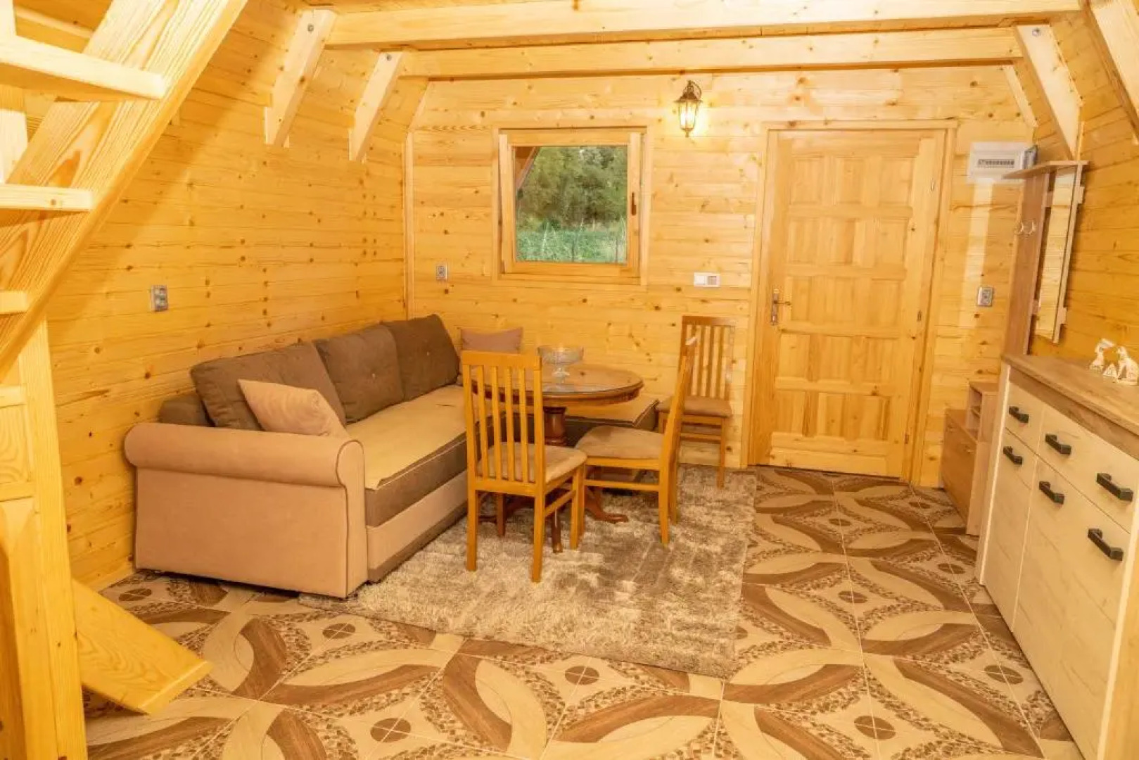 Pyramid Energy House