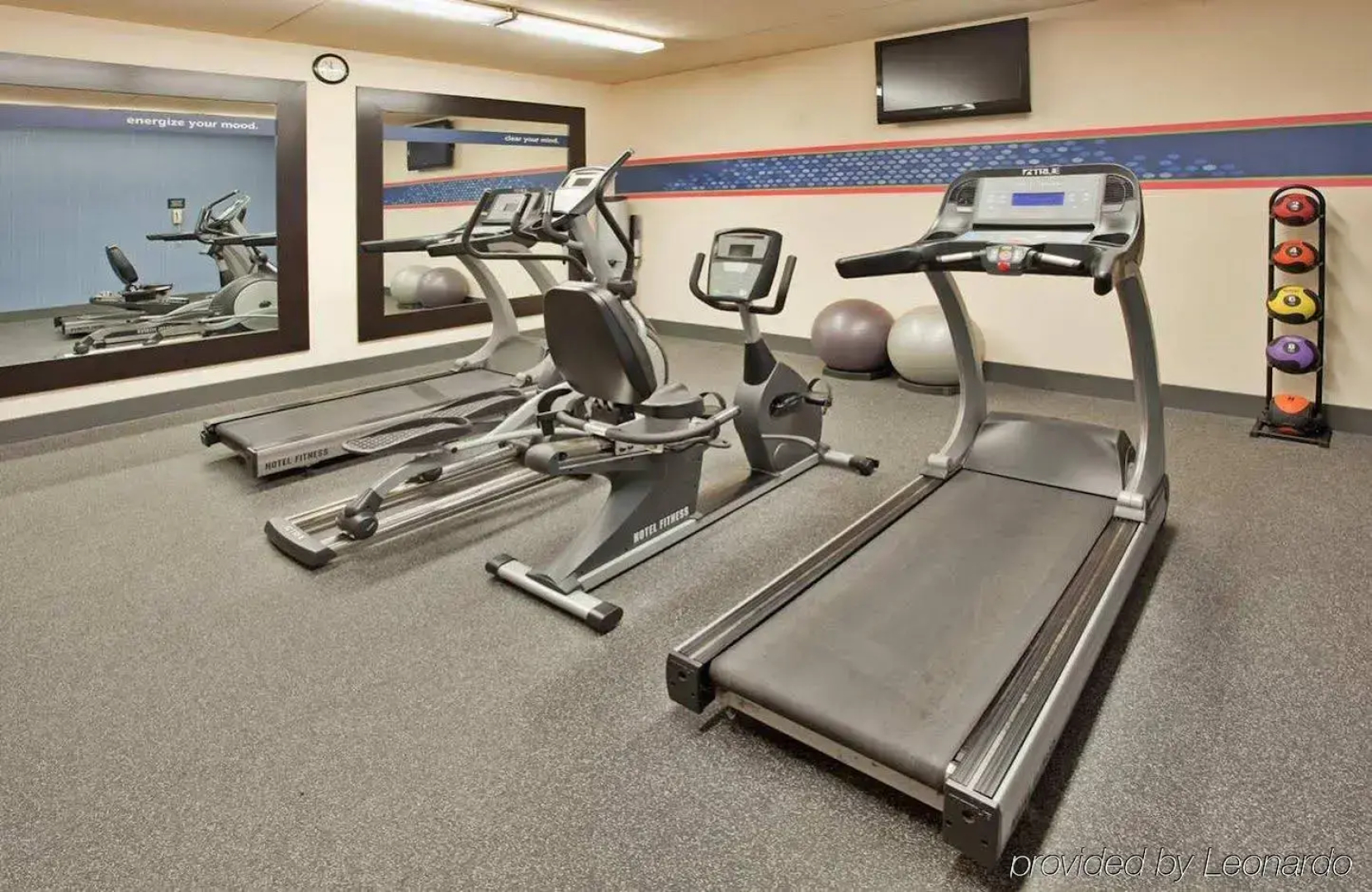 Pittsburgh Airport Inn and Suites