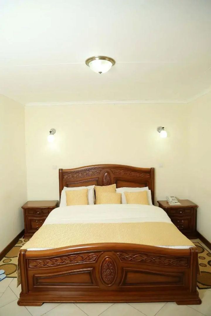Three Steers Hotel