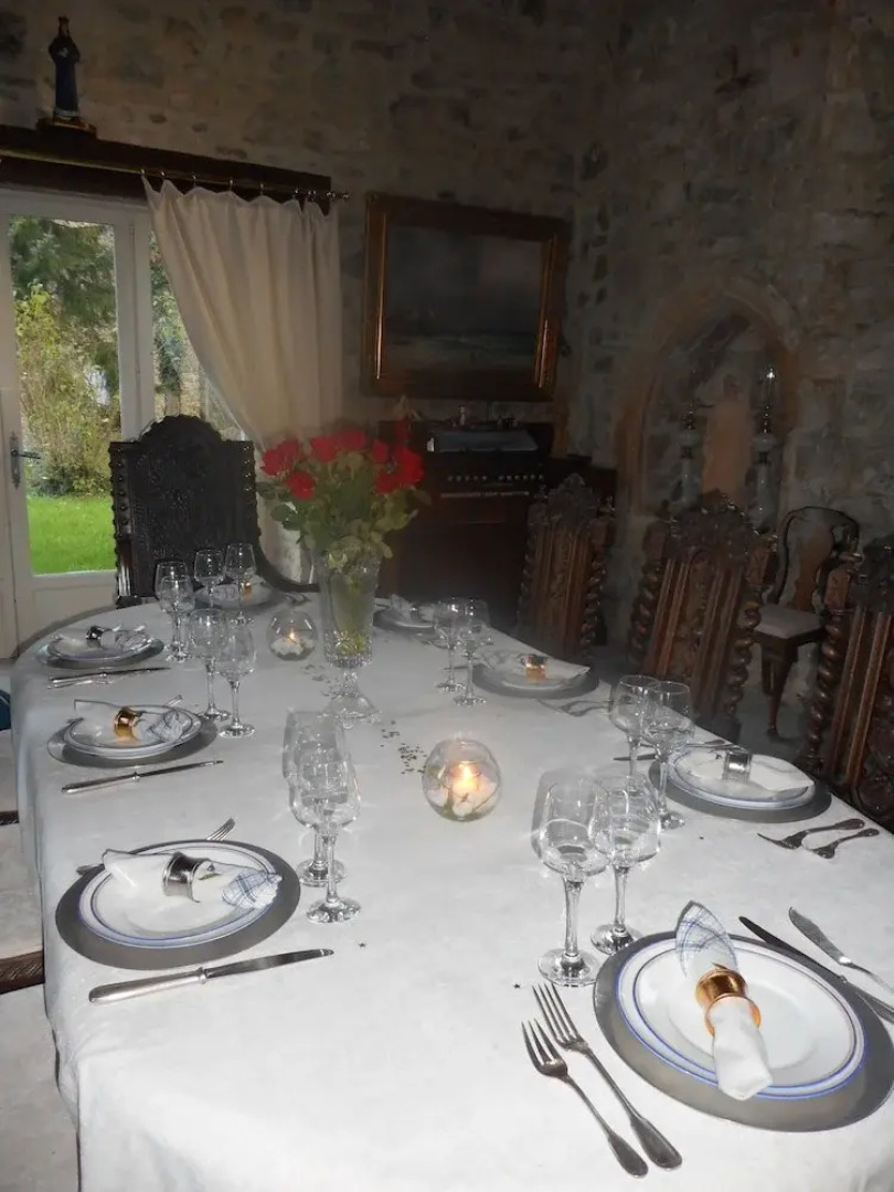 Prieure St Pierre de La Luthumiere