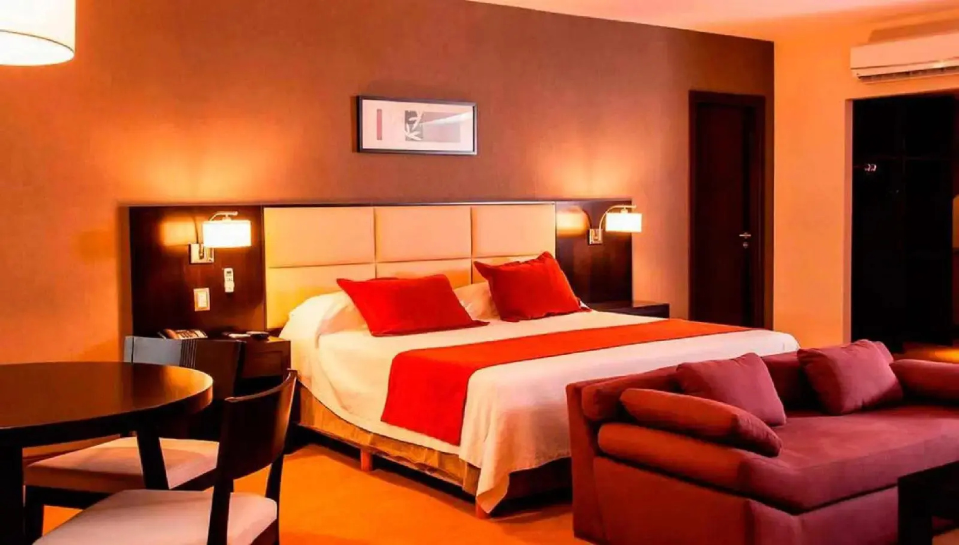 Howard Johnson Hotel & Casino