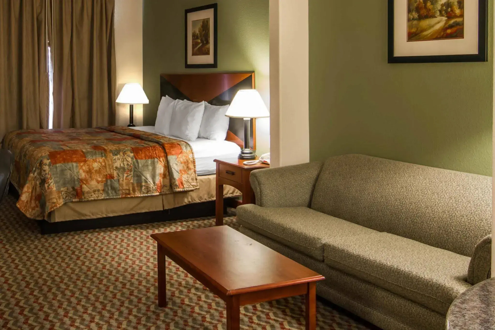 Clarion Inn & Suites Weatherford South