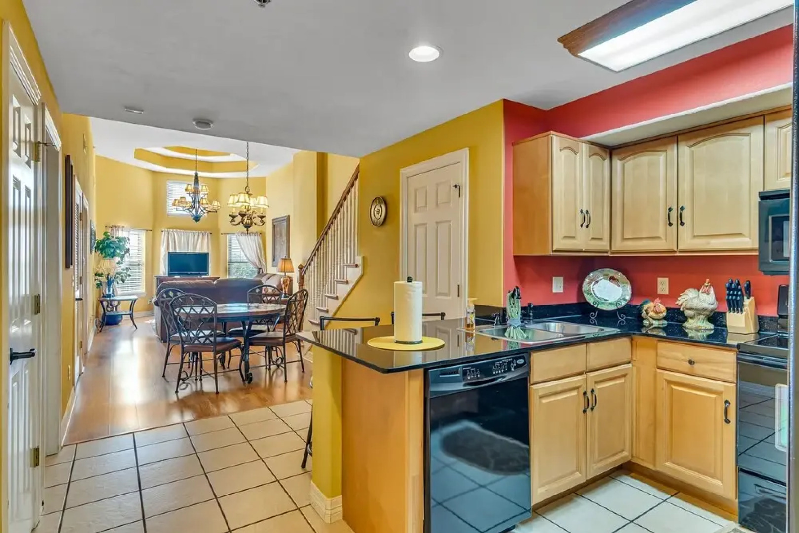 Hopeful Hideaway 2 Bedroom Condo by Redawning