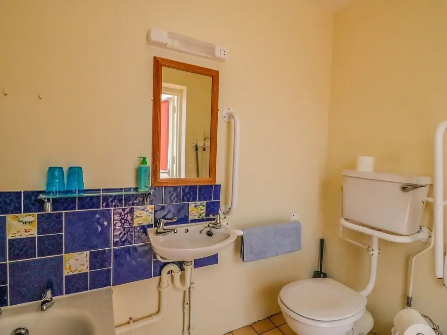 Mimosa Cottage, West Bexington