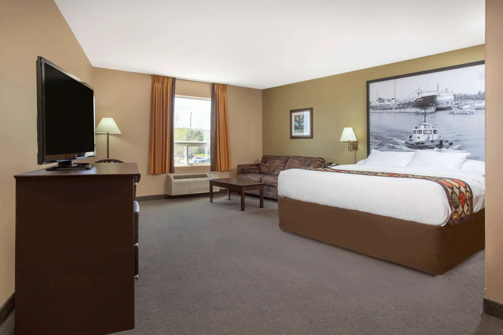 Super 8 by Wyndham Midland