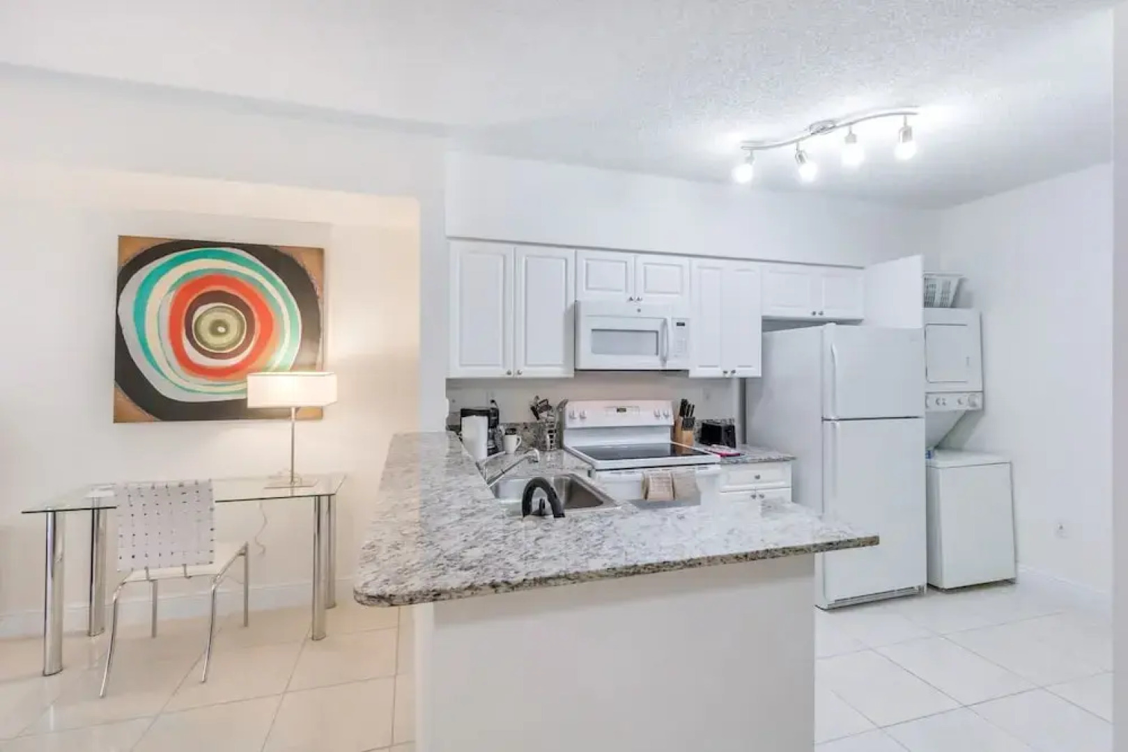 Churchill Suites Intracoastal Yacht Club