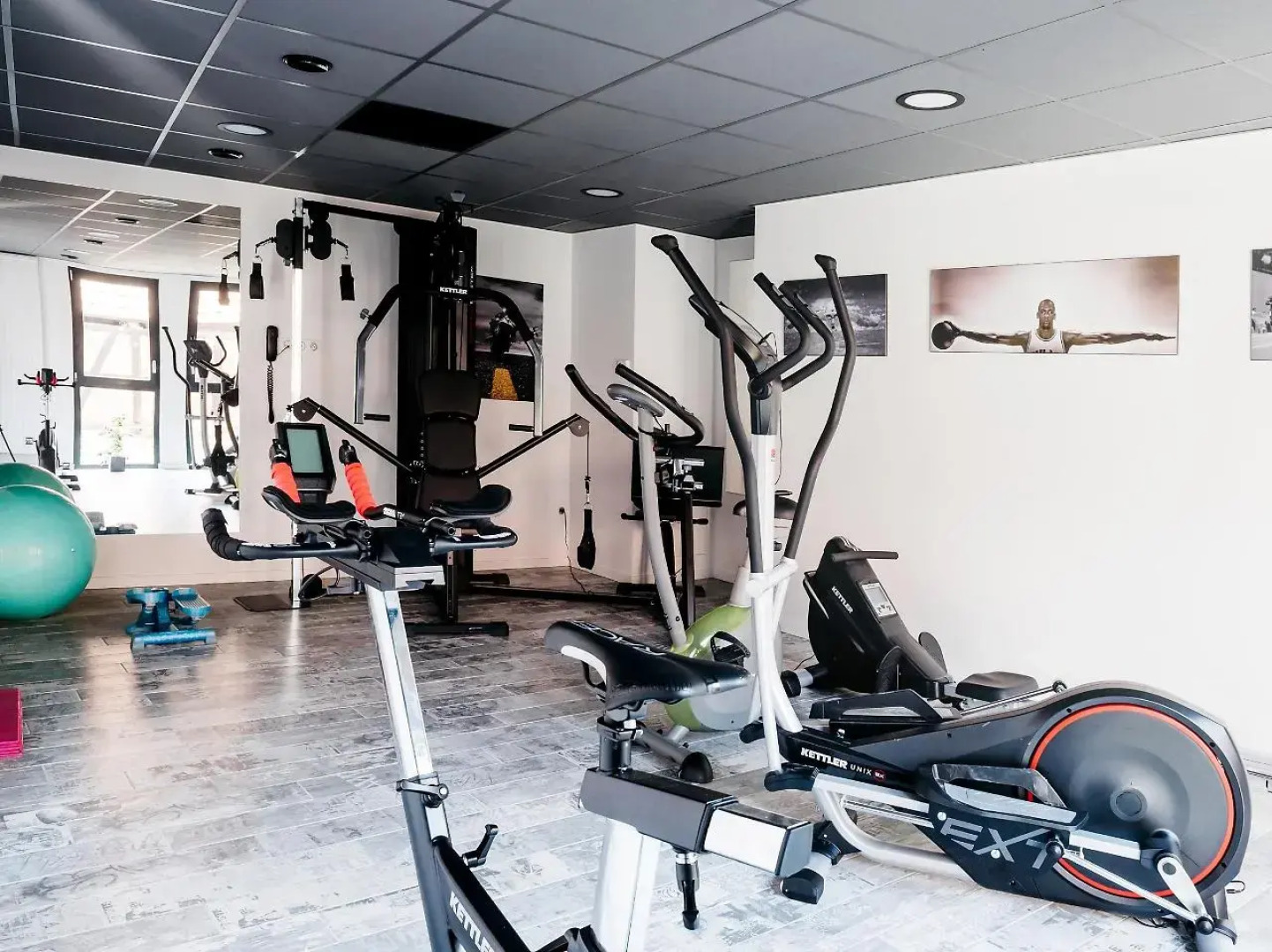 Logis Hôtel Au Lion Rouge