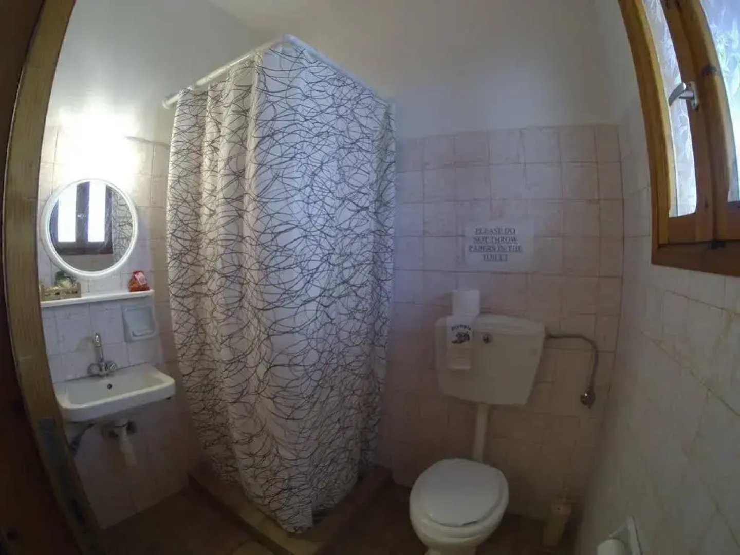Anesi Rooms To Rent