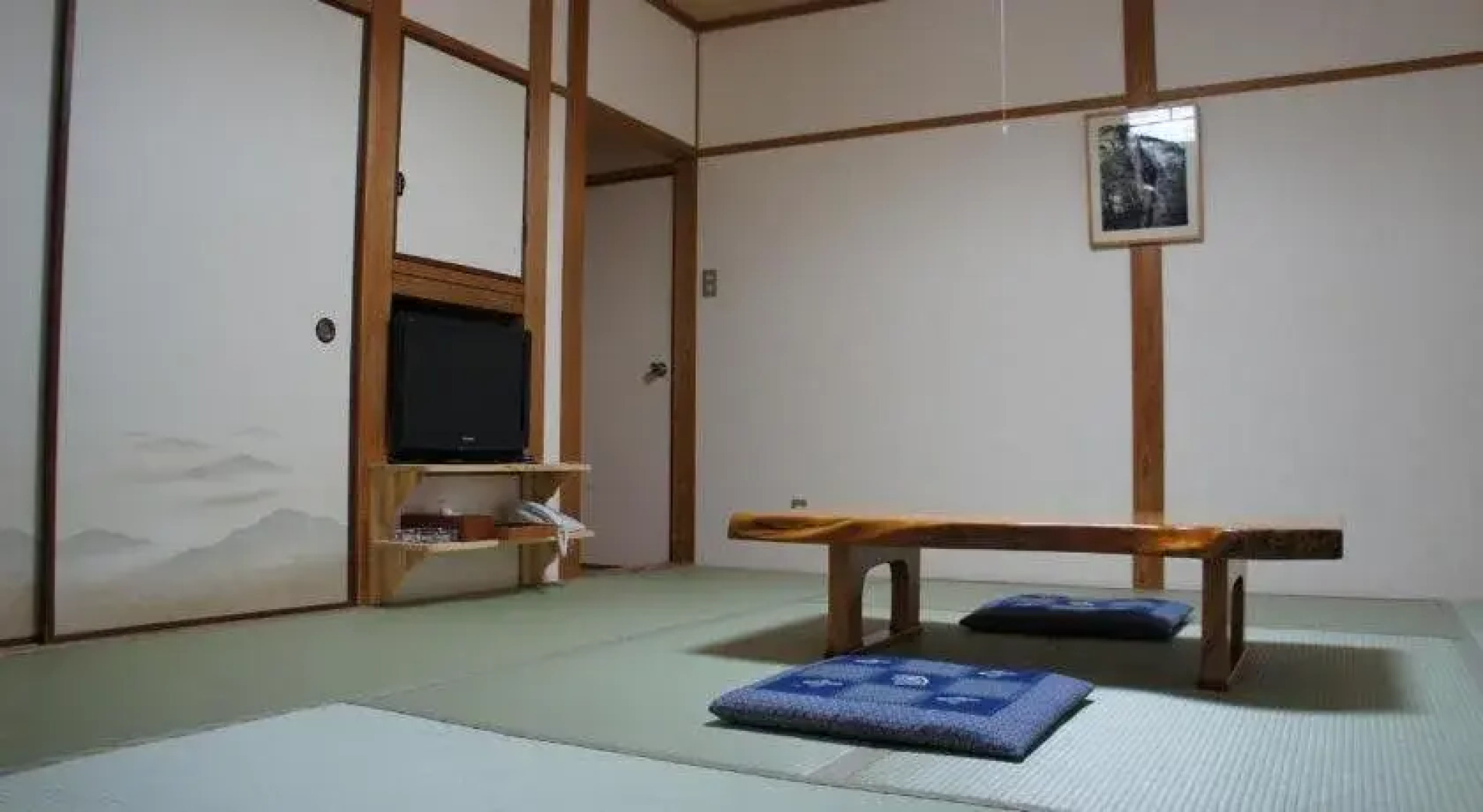 Minshuku Yakusugi-sou