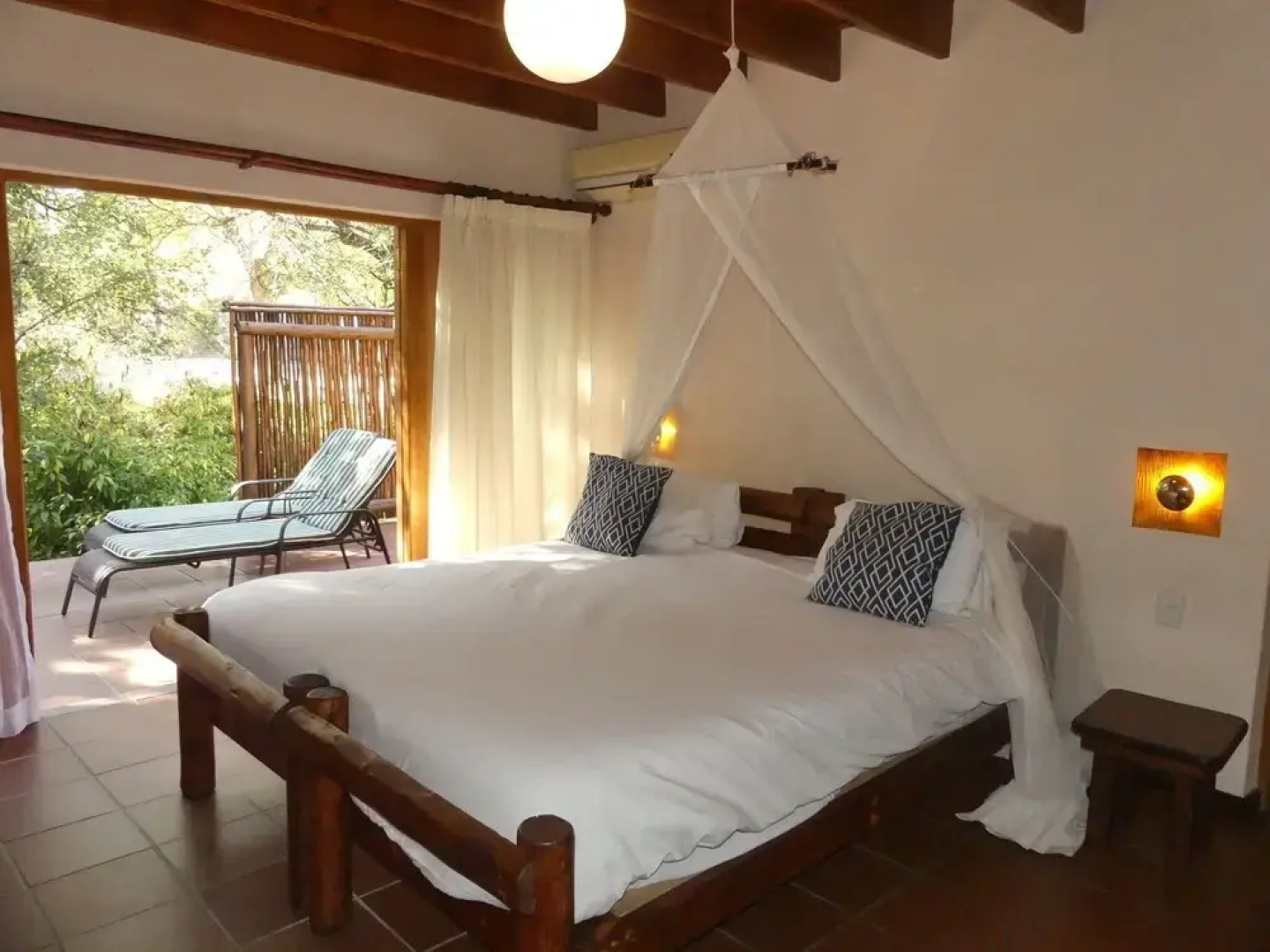 Luxury Holidayhome in Gated Estate Near Kruger Park and Golf