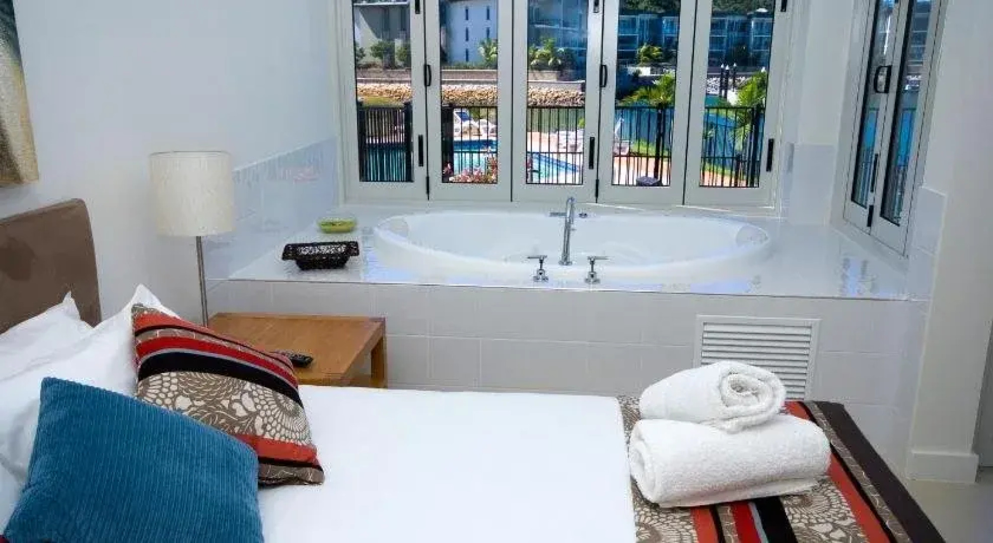 Beachside Magnetic Harbour