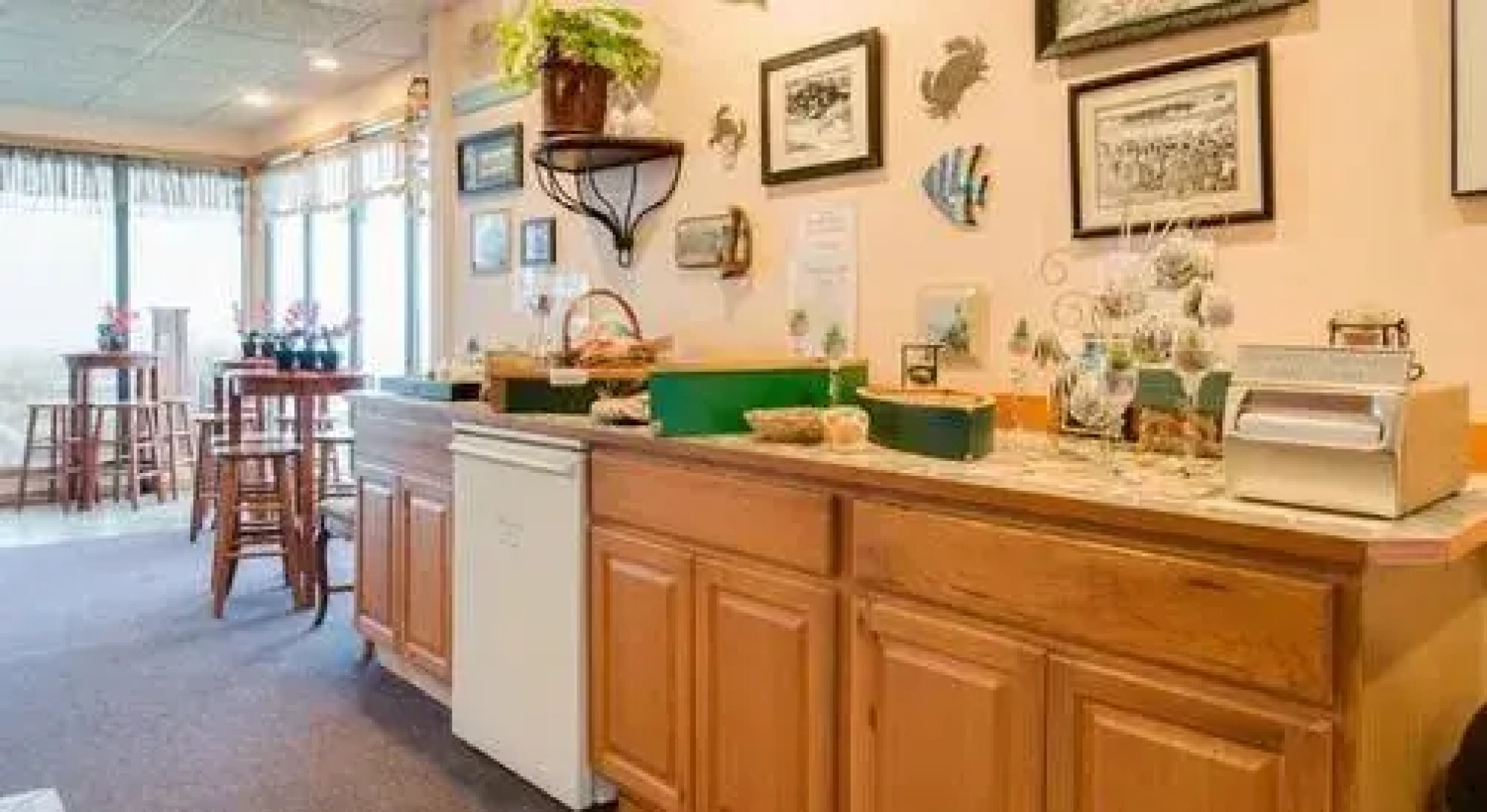 Seashore Inn on the Beach