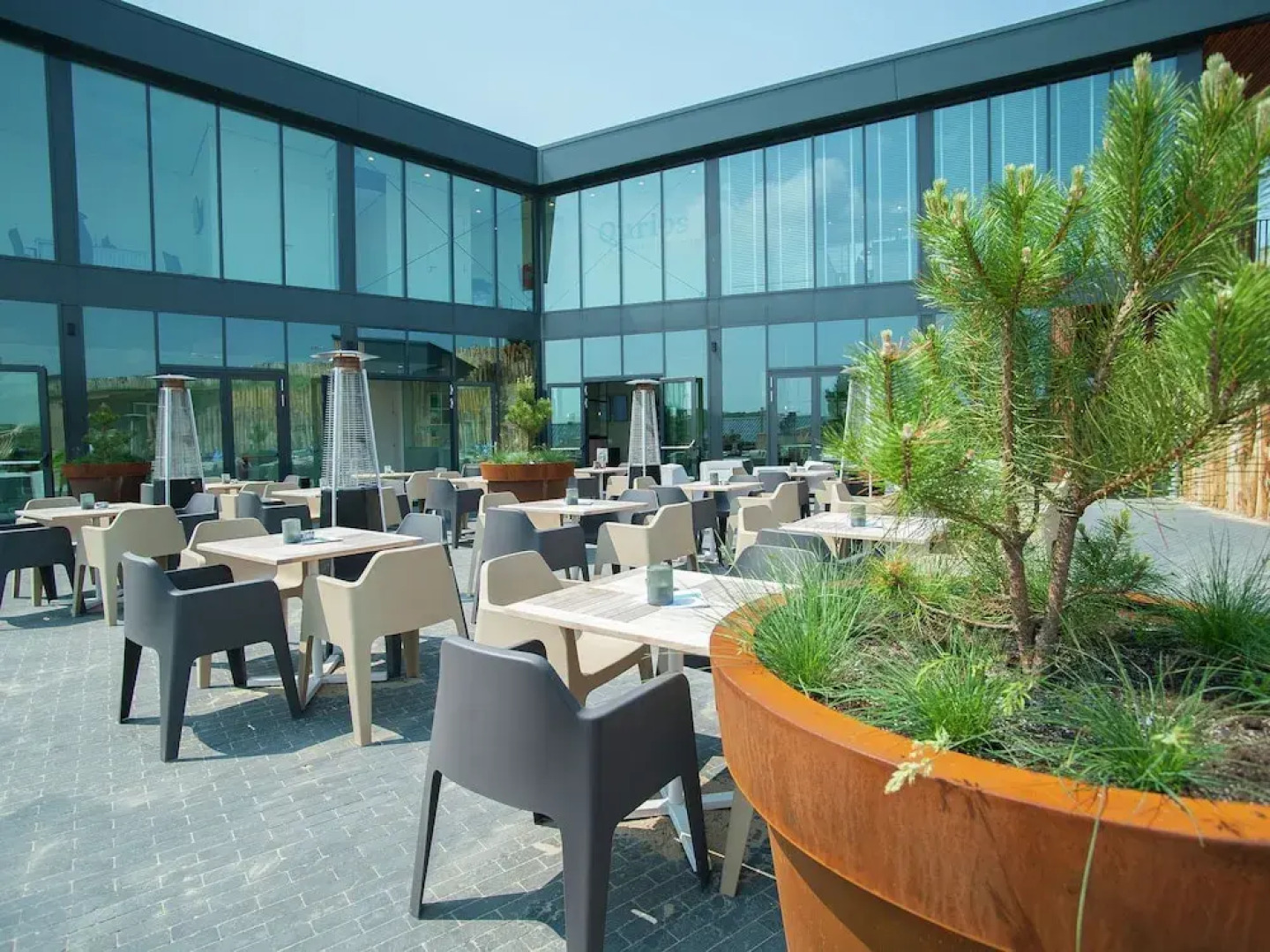 Modern Lodge With Nice Terrace, in Bloemendaal