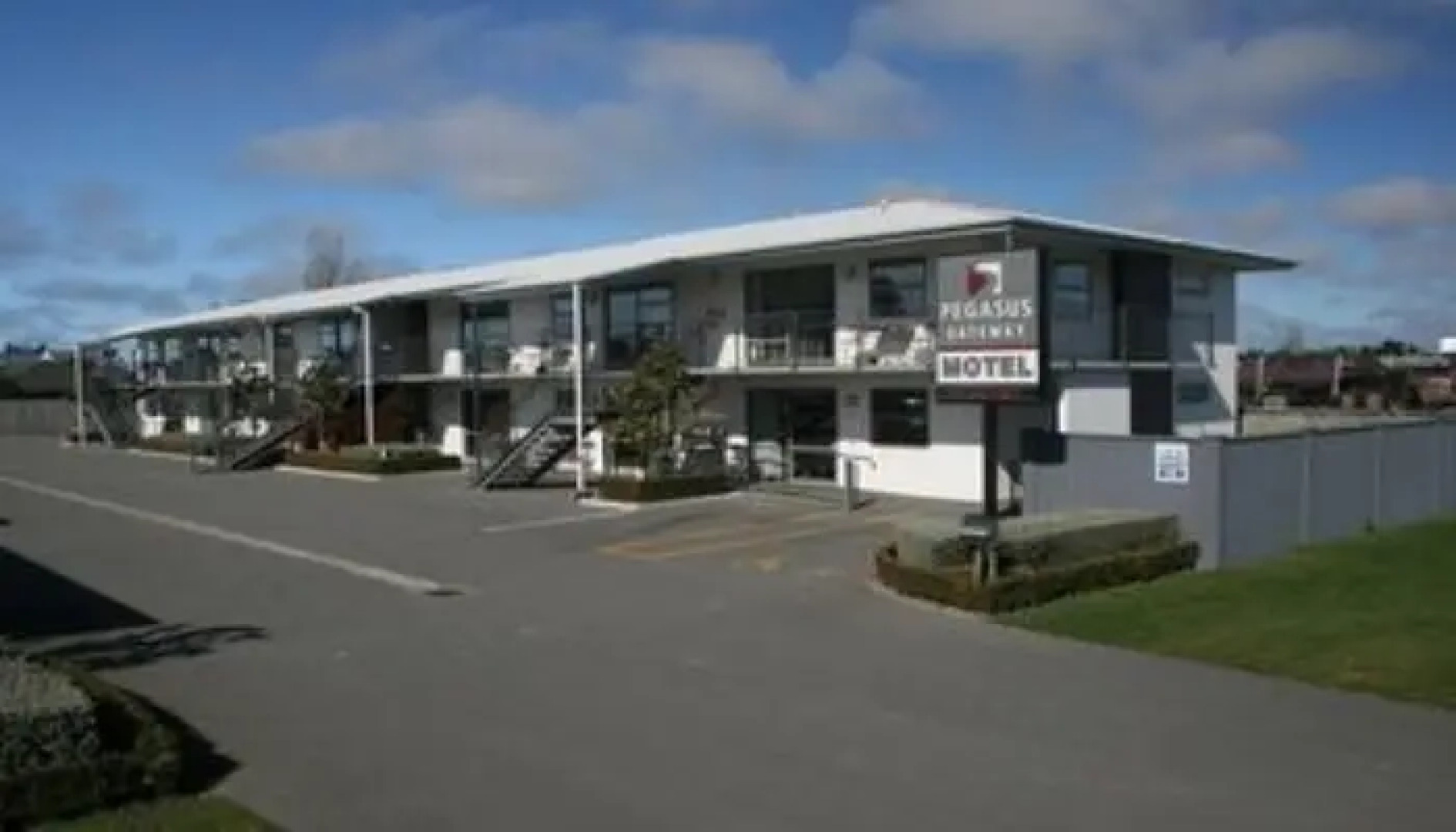 Pegasus Gateway Motels