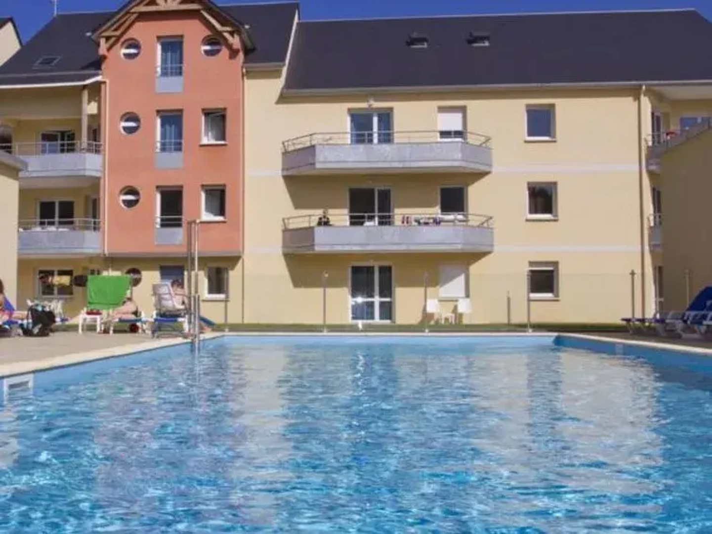 Les Isles de Sola Grancamp studio