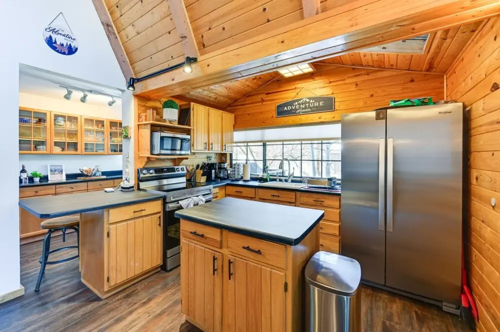 A-frame Munds Park Retreat: 35 Miles to Snowbowl