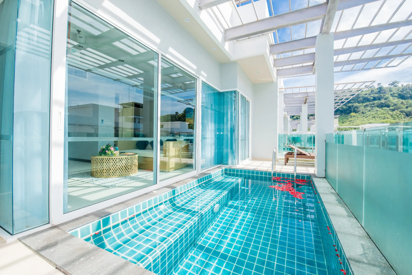 Курортный отель Fishermen's Harbour Urban Resort