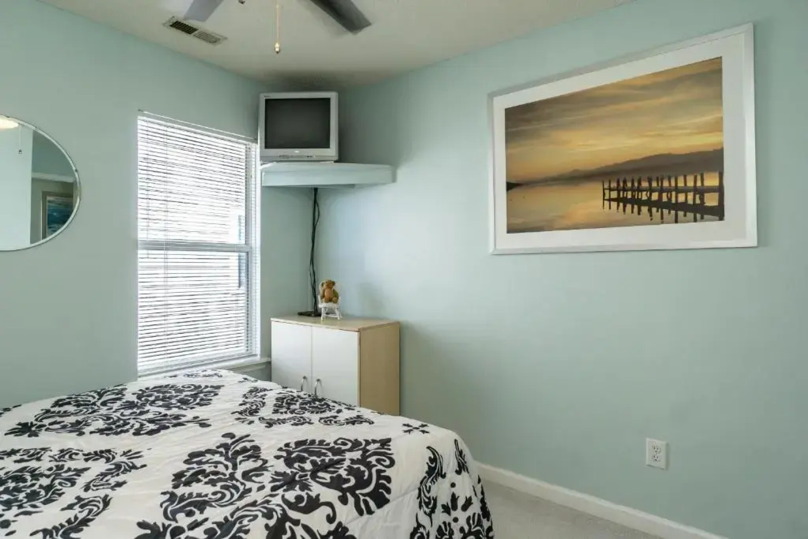 See Otter by Oak Island Accommodations