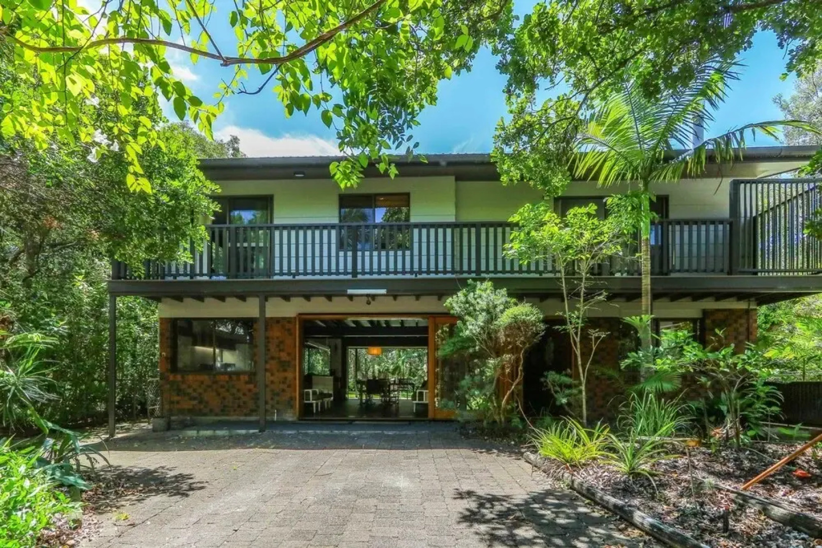 24 Lagoon Road Beach House