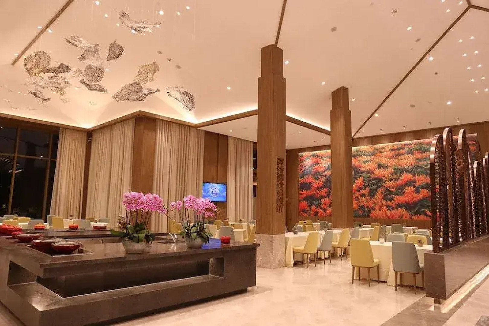 Emerald Bay Hotel Fuxian Lake