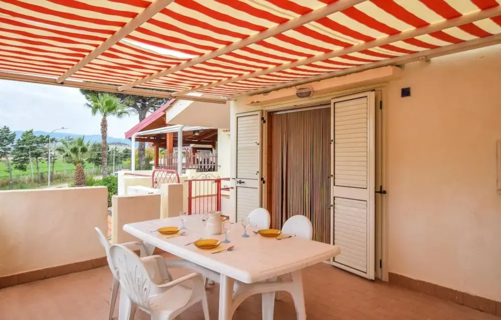 Amazing Apartment in Botricello With 1 Bedrooms