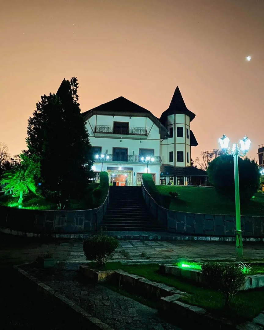 VOA Chateau Palace Hotel