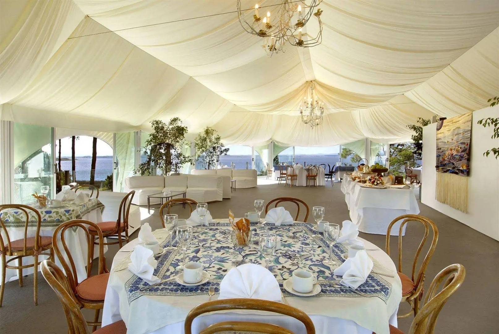 Hotel del Lago Golf & Art Resort