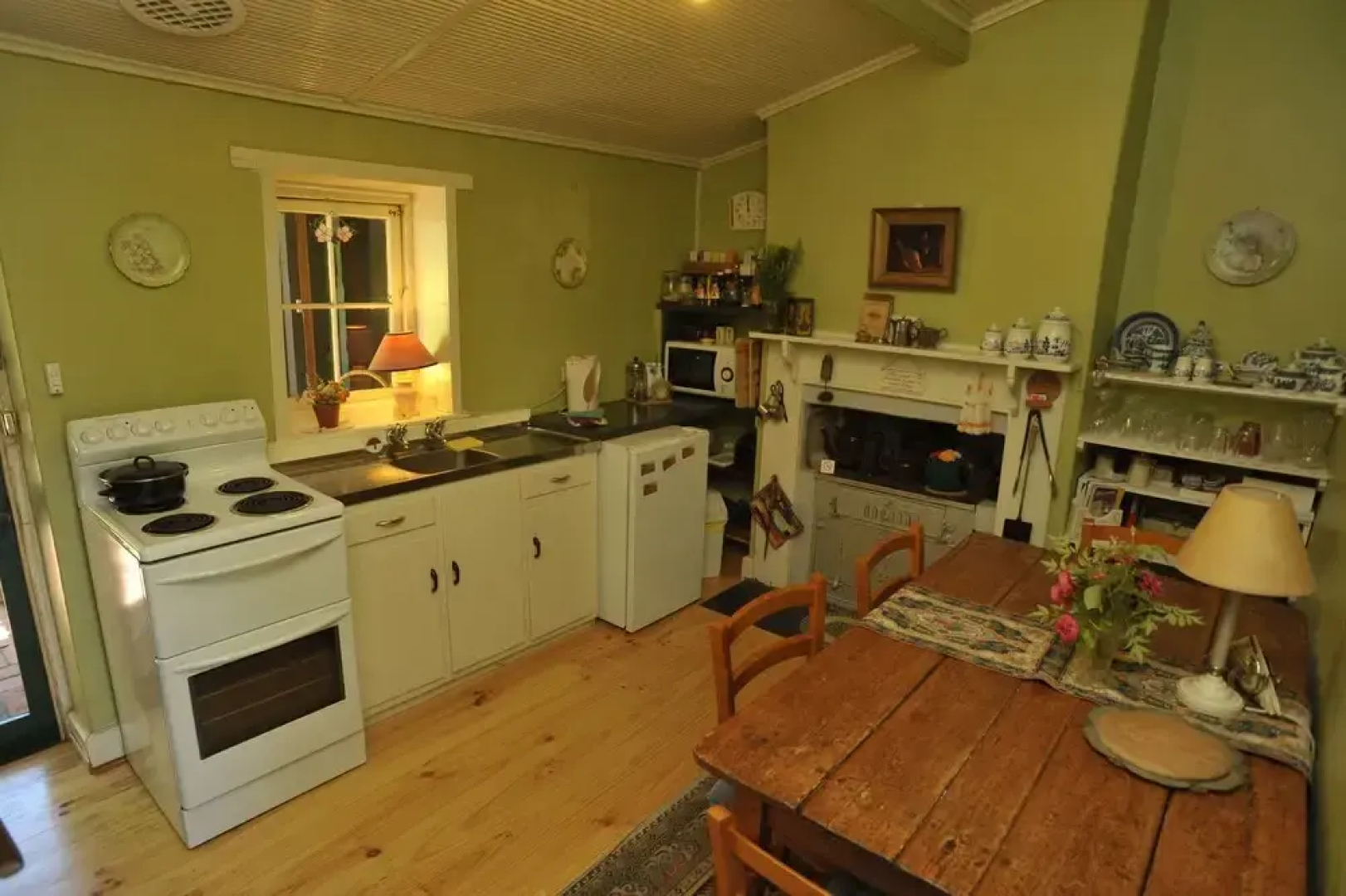 Emma Tiver Heritage Cottage