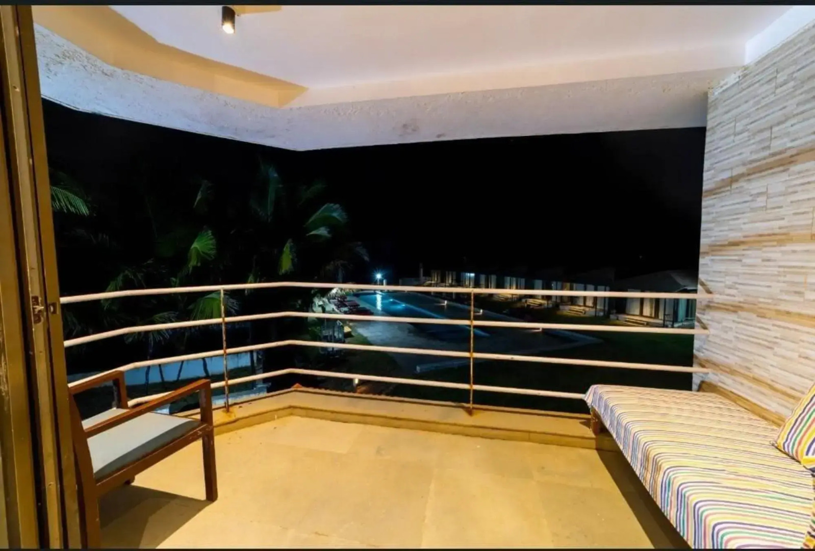 Avisa Nila Beach Resort