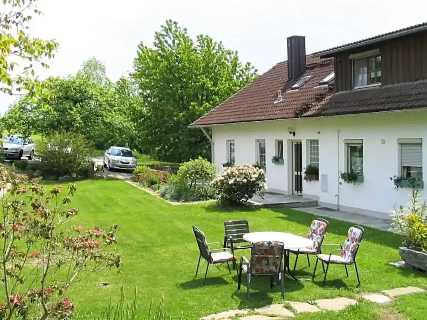 Welcoming Chalet near Forest in Rohrnbach