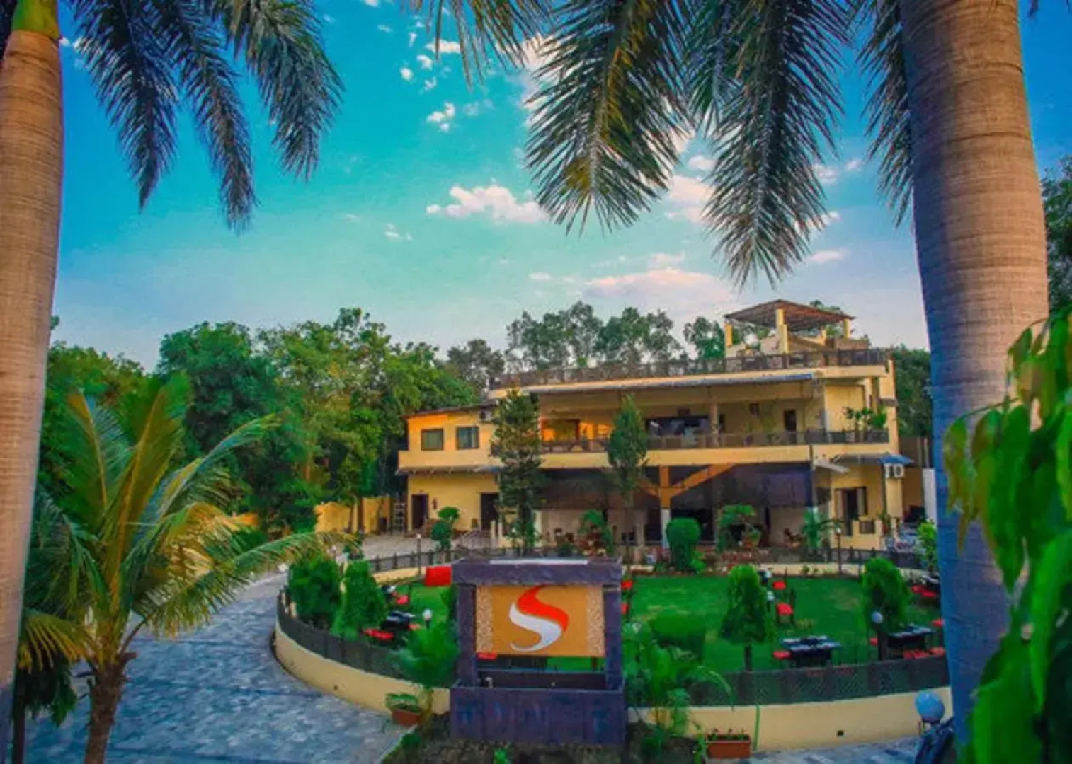 Hotel Saroj Sagar - Sagar