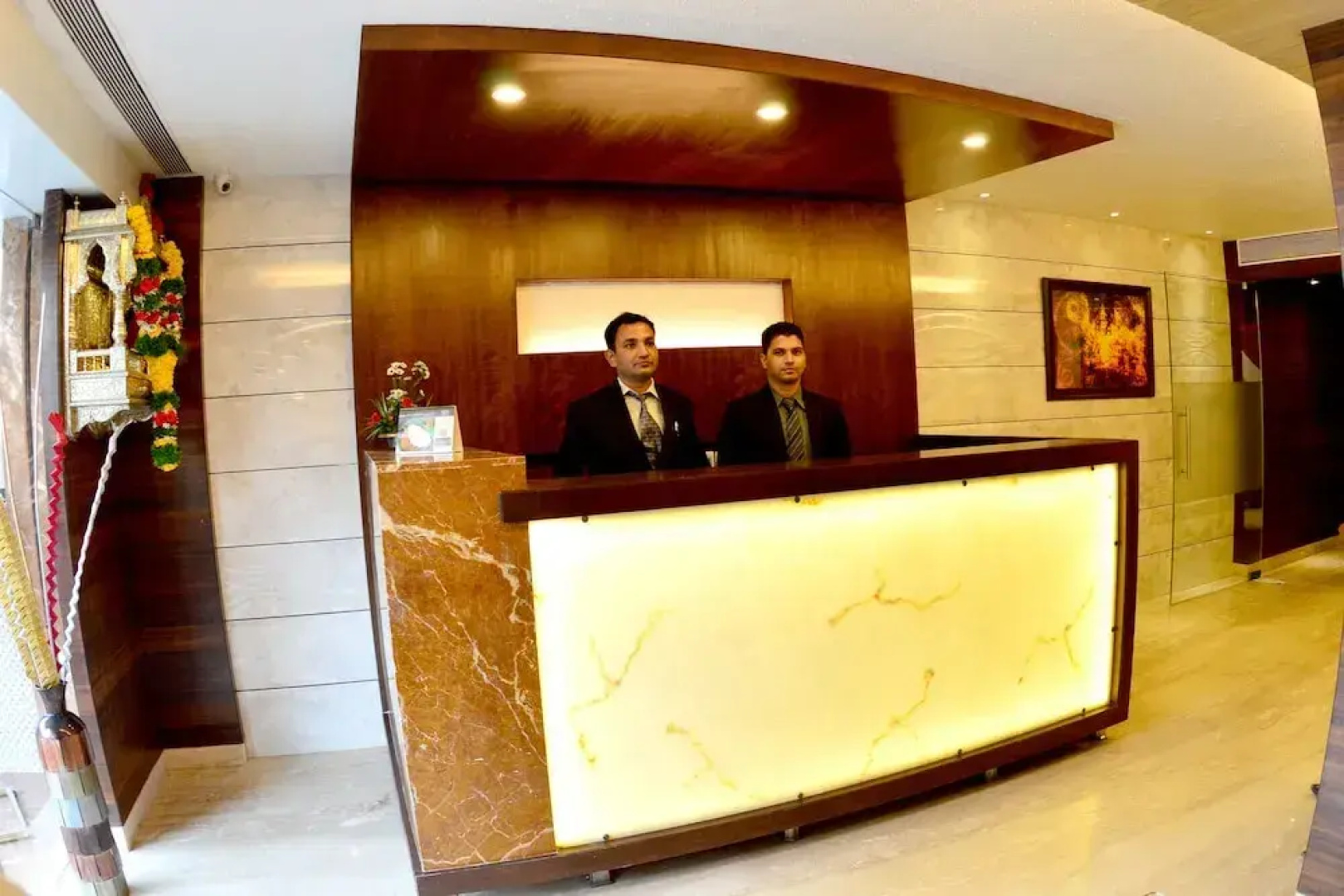 Hotel Vinamra Residency