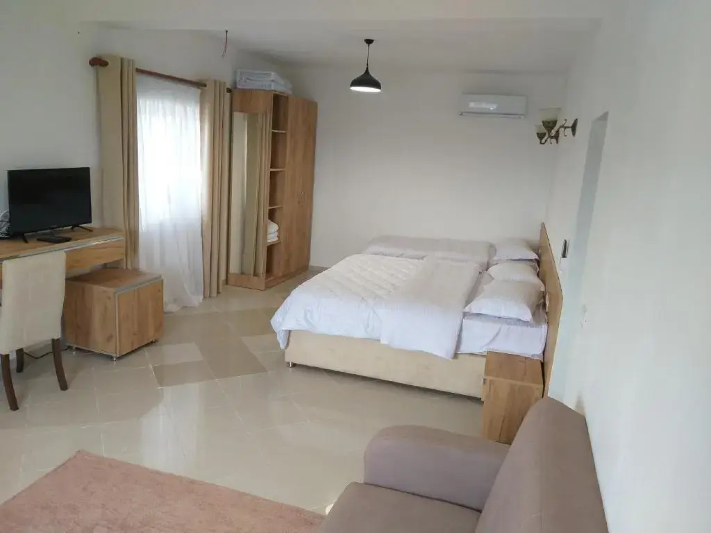 Hotel Grandpa's House