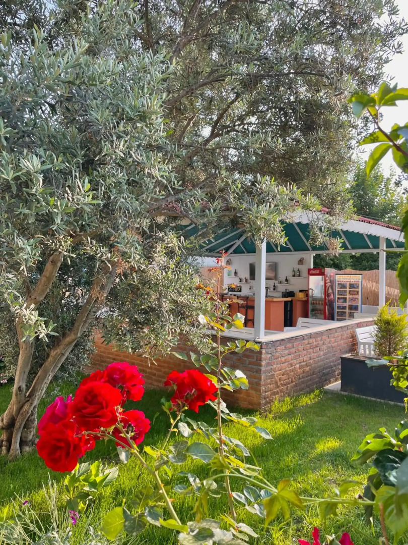Cennet Hotel