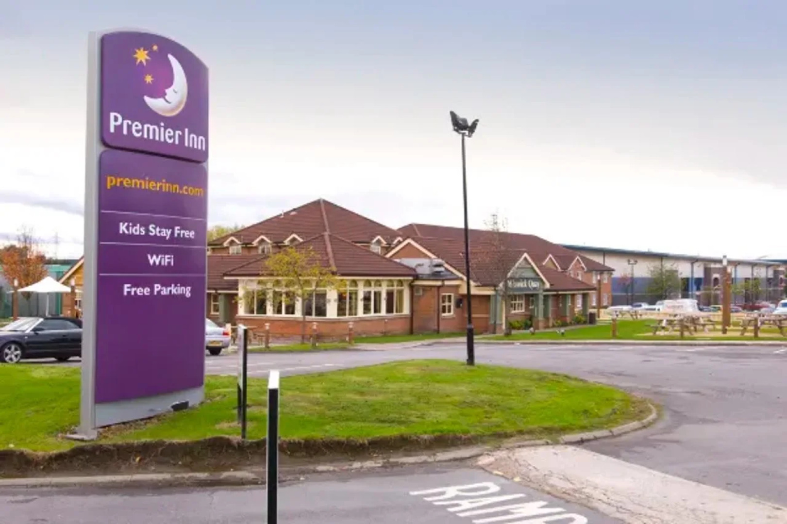Premier Inn Warrington - A49/M62 J9