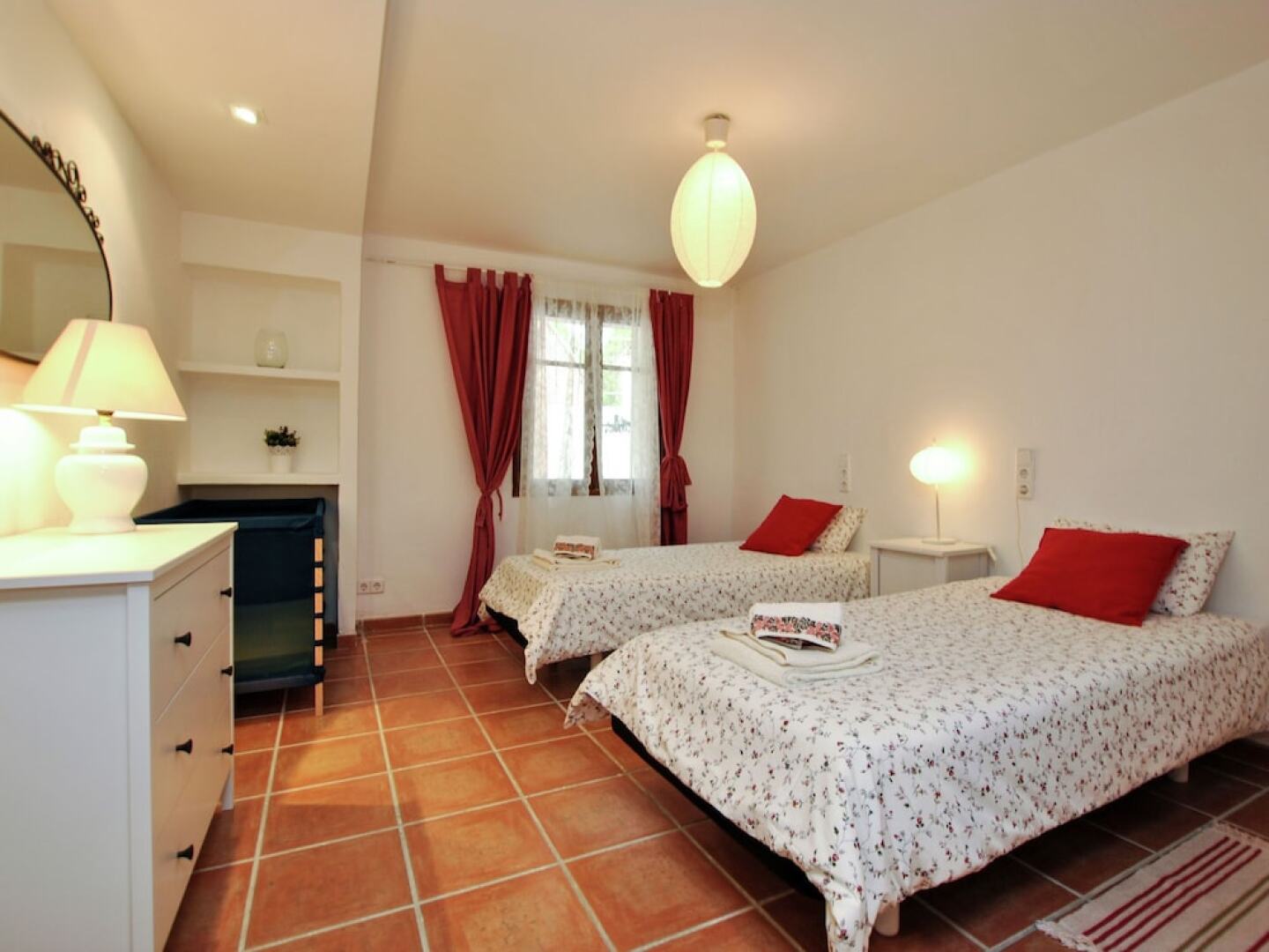 Spacious Mansion in Alaró With Swimming Pool