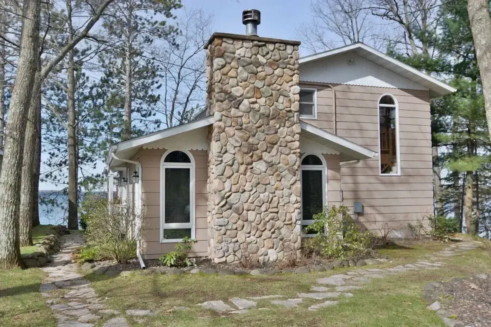 Sunset Shores Retreat 3 Bedrooms 2 Bathrooms Condo