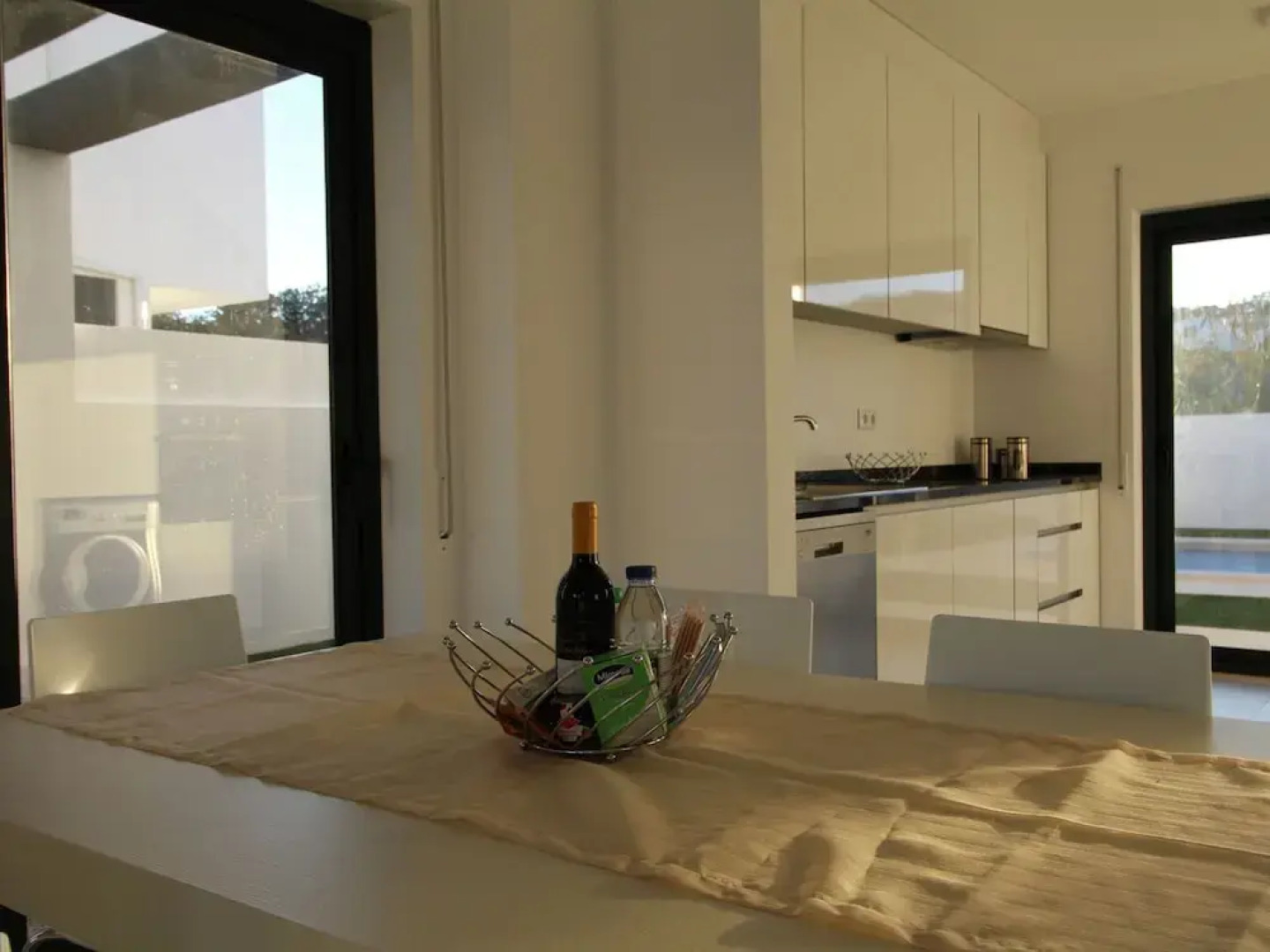 Gorgeous Villa in Salir do Porto With Private Swimming Pool